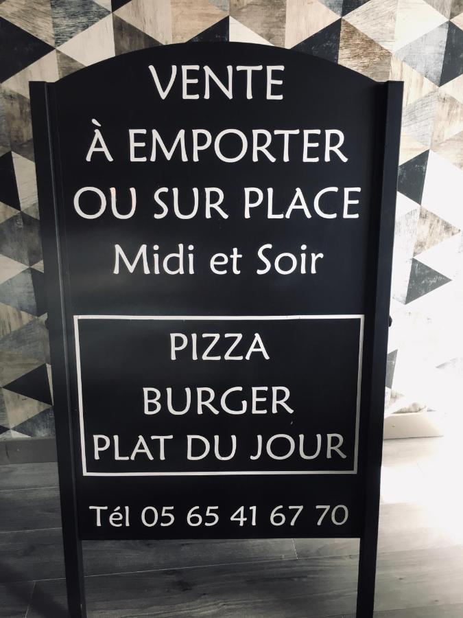 Auberge Du Relais D Auniac Hotel Bar Restaurant Piscine Anglars-Nozac Ngoại thất bức ảnh