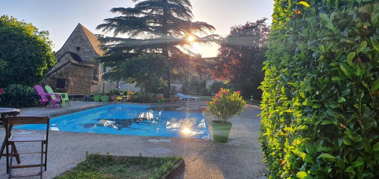 Auberge Du Relais D Auniac Hotel Bar Restaurant Piscine Anglars-Nozac Ngoại thất bức ảnh
